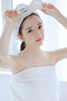 女人自己扒荫道口自慰